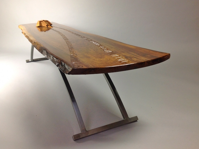 Horseshoe crab table - detail