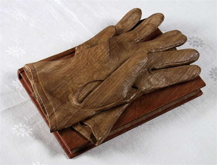 Gloves & Book. Oak Actual Size