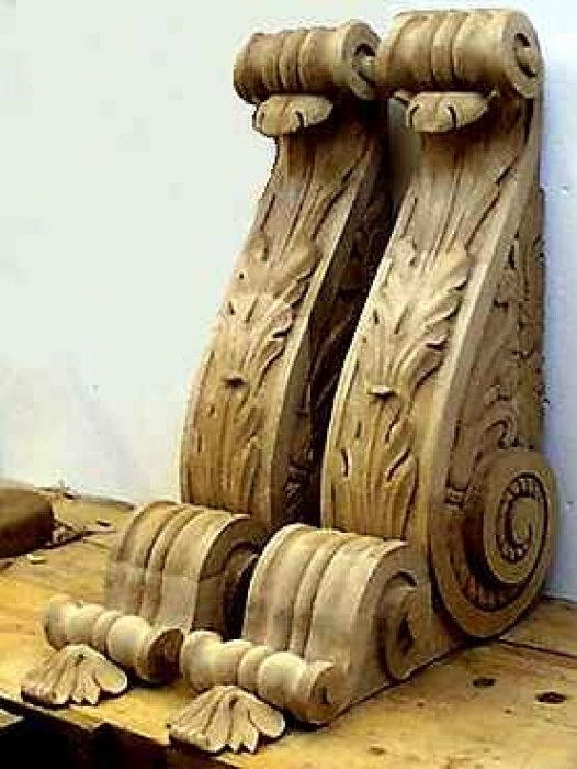 Corbels. Oak. L 30in