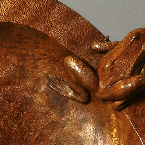 Frog Bowl detail Lacewood