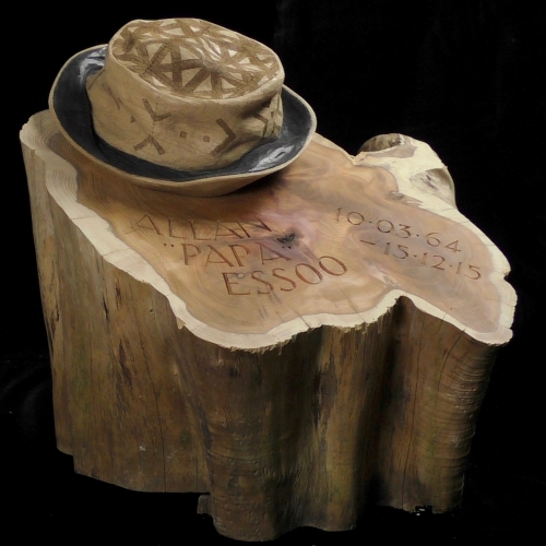 Memorial - Oak hat on Yew wood base