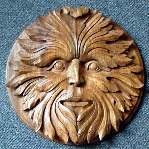 Solar Green Man Elm 15in